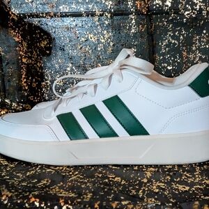 Adidas Breaknet 3.0 Sneakers White Green Stripes Women's 8.5 (Fits 9) NWOT